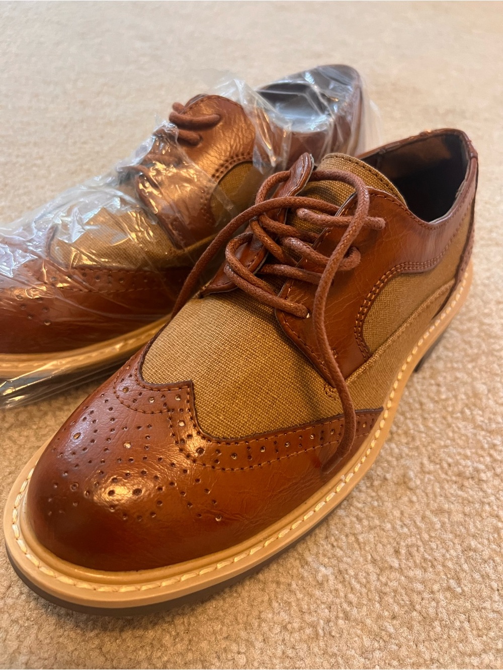 Kenneth Cole Reaction Boy's Casual Wingtip Oxford in Brown and Tan